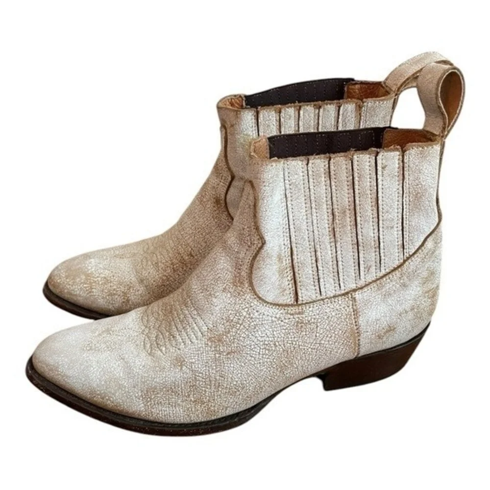 Matisse Mustang White Distressed Leather Ankle Booties Women's Size 8.5 Cowboy